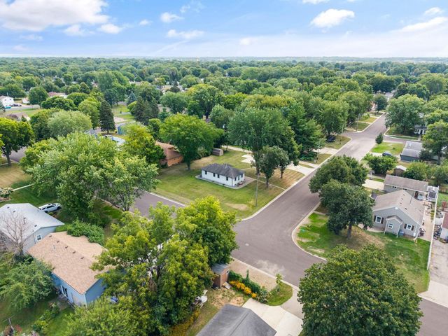 409 Clay Street S, Shakopee, MN 55379