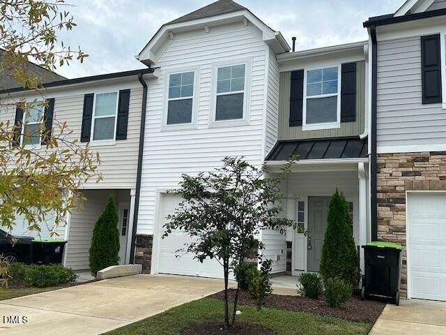 739 Ridge Cliff Lane, Zebulon, NC 27597