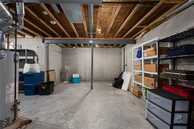 2516 Kensington Place, Leavenworth, KS 66048