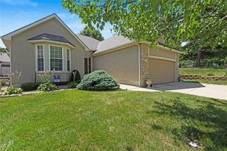 2516 Kensington Place, Leavenworth, KS 66048