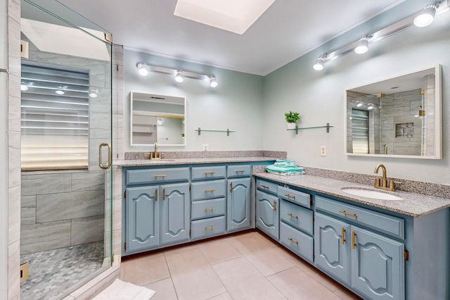 811 Oakway Court, Richardson, TX 75081
