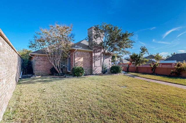 811 Oakway Court, Richardson, TX 75081