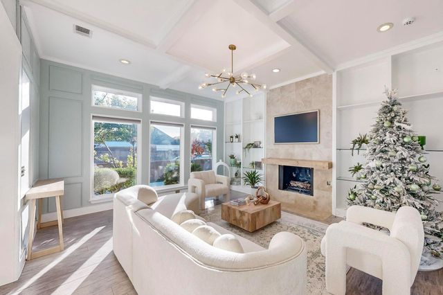 811 Oakway Court, Richardson, TX 75081