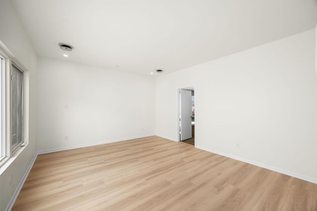 5632 Kiam Street C, Houston, TX 77007