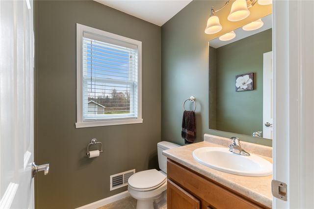 842 Bannerwood Drive, Webster, NY 14519