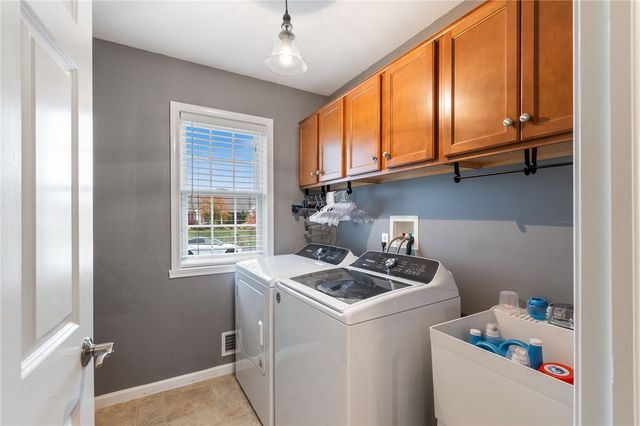 842 Bannerwood Drive, Webster, NY 14519