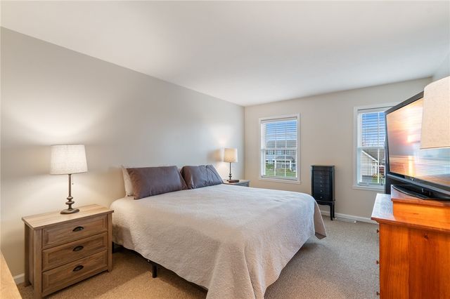 842 Bannerwood Drive, Webster, NY 14519