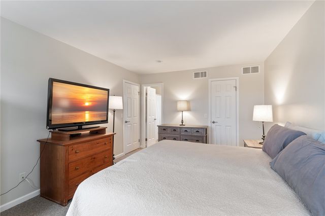 842 Bannerwood Drive, Webster, NY 14519