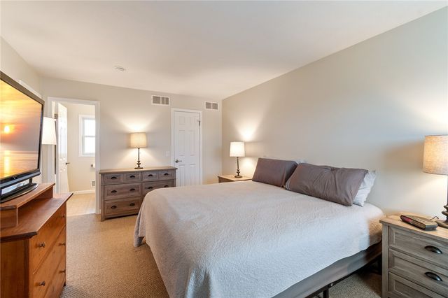 842 Bannerwood Drive, Webster, NY 14519