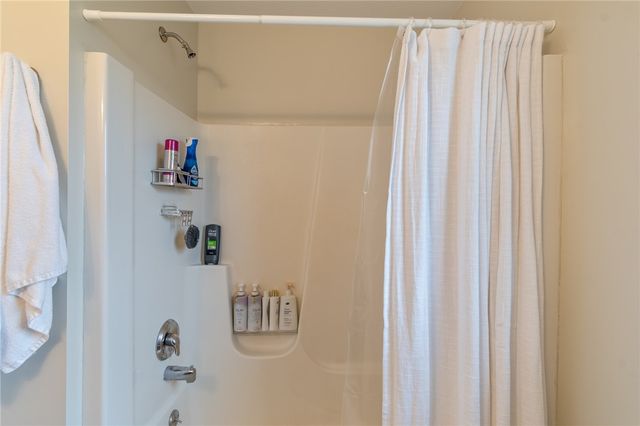 842 Bannerwood Drive, Webster, NY 14519