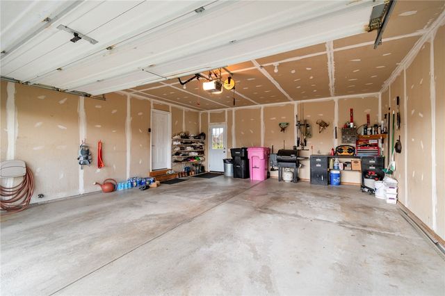 842 Bannerwood Drive, Webster, NY 14519