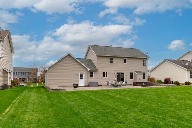 842 Bannerwood Drive, Webster, NY 14519