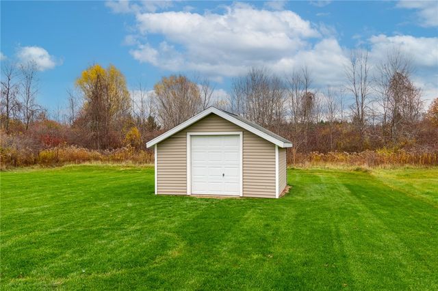 842 Bannerwood Drive, Webster, NY 14519