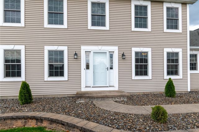 842 Bannerwood Drive, Webster, NY 14519