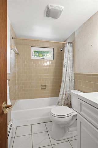 18 Continental Drive, Middletown, RI 02842