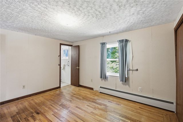 18 Continental Drive, Middletown, RI 02842