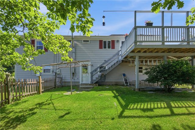 18 Continental Drive, Middletown, RI 02842
