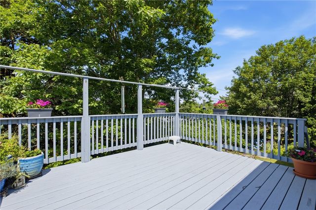 18 Continental Drive, Middletown, RI 02842