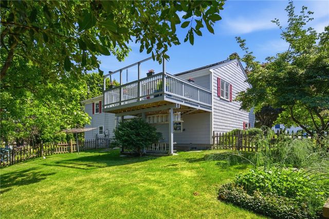 18 Continental Drive, Middletown, RI 02842