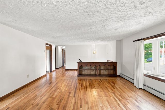 18 Continental Drive, Middletown, RI 02842