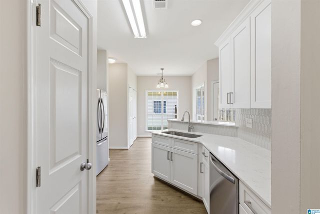 225 STONECREEK WAY, Helena, AL 35080
