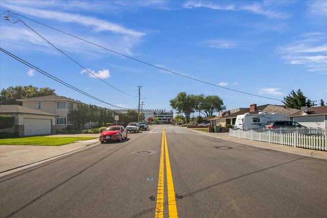 590 Macarthur Avenue, San Jose, CA 95128