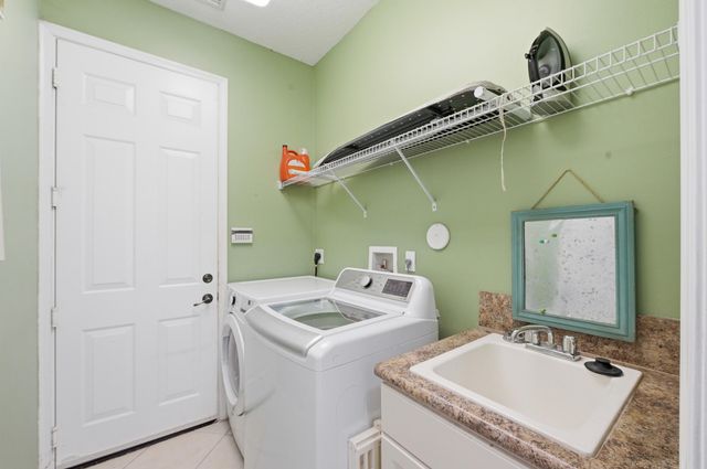 283 Mulberry Grove Road, West Palm Beach, FL 33411