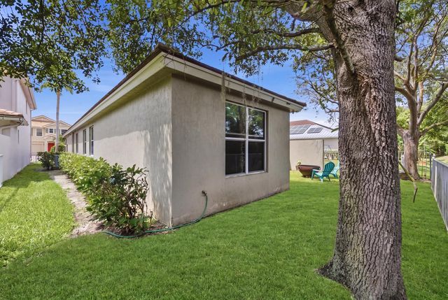 283 Mulberry Grove Road, West Palm Beach, FL 33411