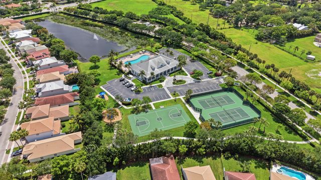 283 Mulberry Grove Road, West Palm Beach, FL 33411