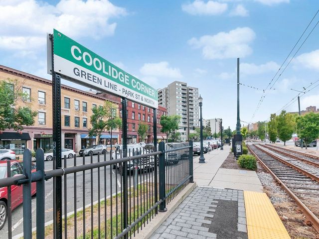 75 Park Street 8, Brookline, MA 02446