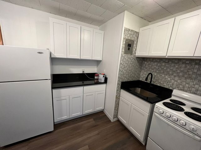 75 Park Street 8, Brookline, MA 02446