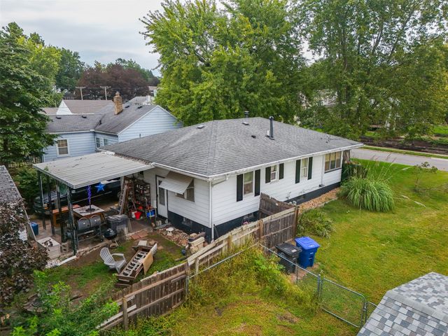 1518 E 32nd Street, Des Moines, IA 50317