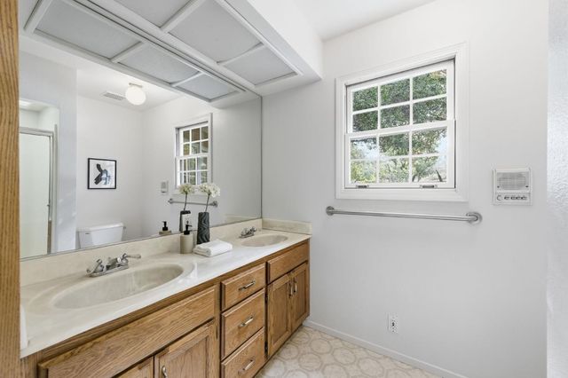 11915 Shadybrook Court, Saratoga, CA 95070