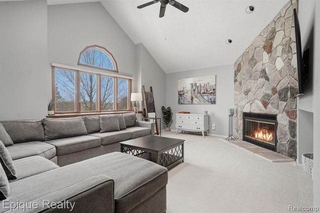 6607 Ridgeview Drive, Clarkston, MI 48346
