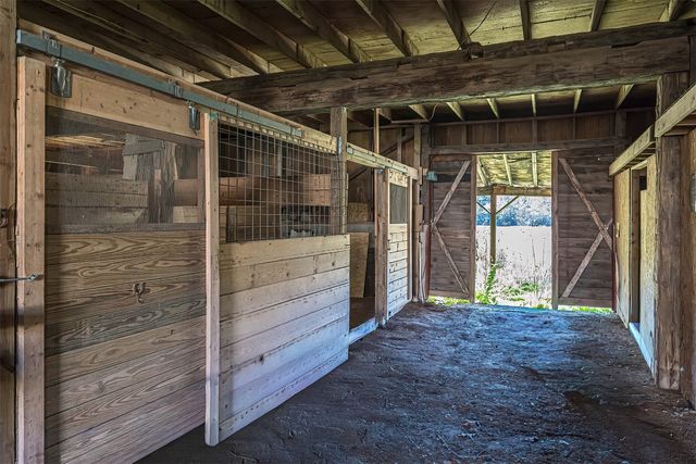 24994 DRAKES MILLS Road, Cambridge Springs, PA 16403