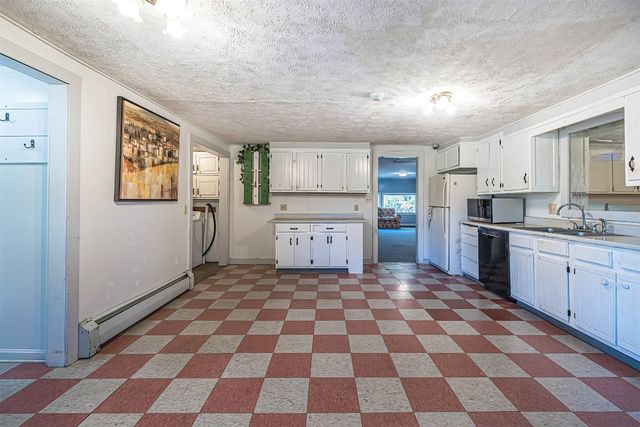 24994 DRAKES MILLS Road, Cambridge Springs, PA 16403