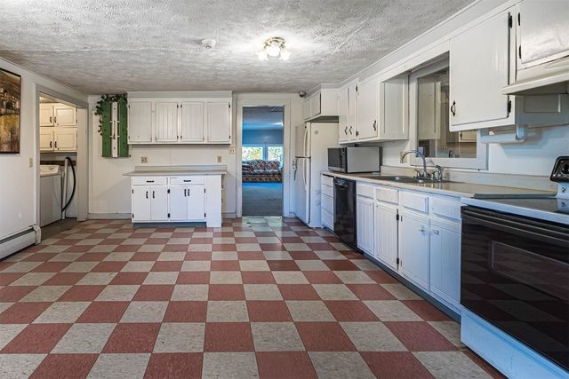 24994 DRAKES MILLS Road, Cambridge Springs, PA 16403