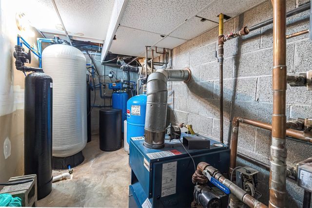 24994 DRAKES MILLS Road, Cambridge Springs, PA 16403