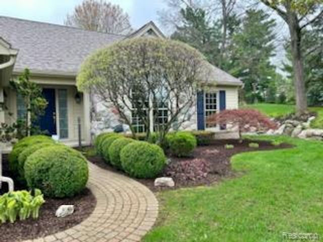 4791 Roundtree Drive 1, Genoa Township, MI 48116