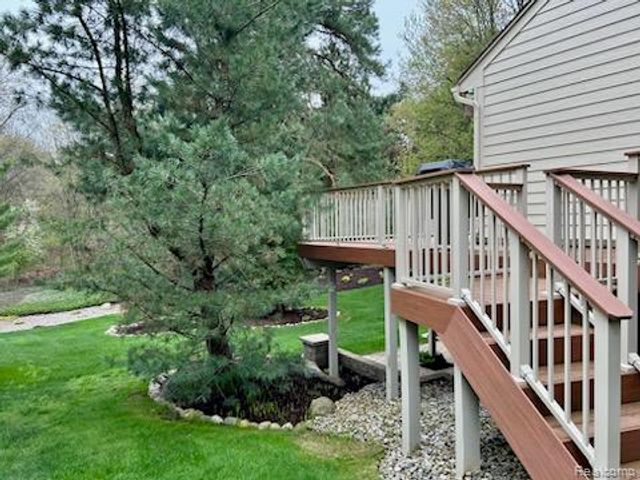 4791 Roundtree Drive 1, Genoa Township, MI 48116