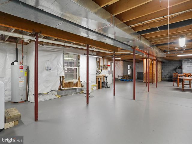 5708 STRASBURG RD, Strasburg, VA 22657