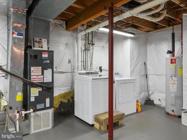 5708 STRASBURG RD, Strasburg, VA 22657