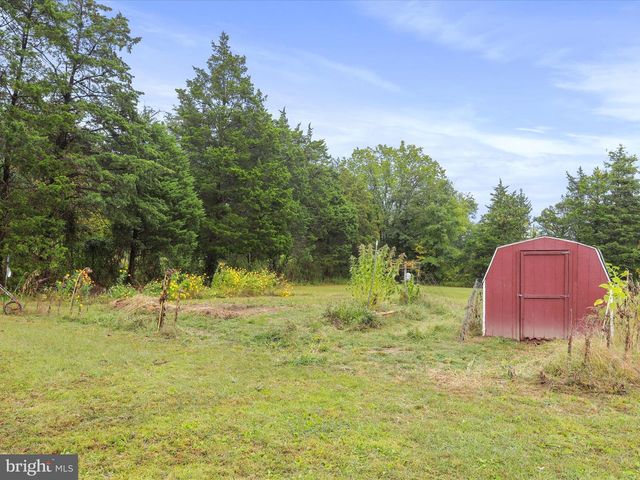 5708 STRASBURG RD, Strasburg, VA 22657