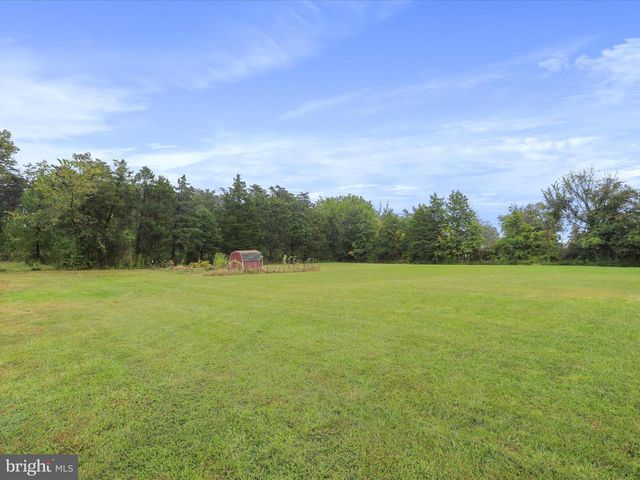 5708 STRASBURG RD, Strasburg, VA 22657