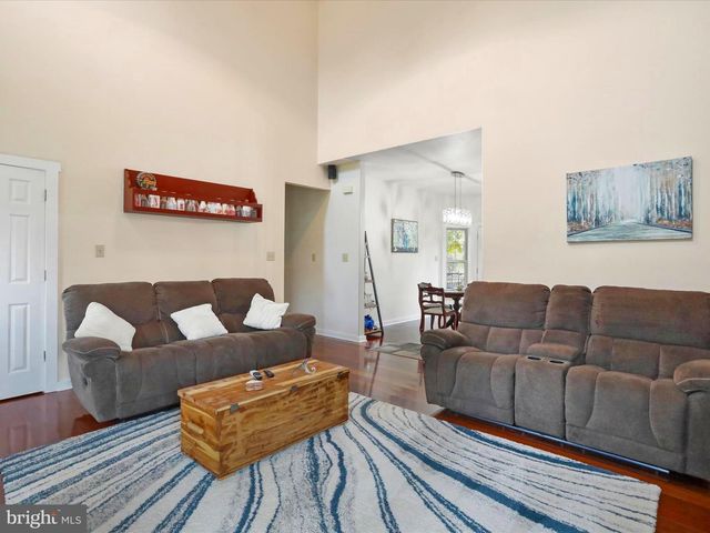 5708 STRASBURG RD, Strasburg, VA 22657