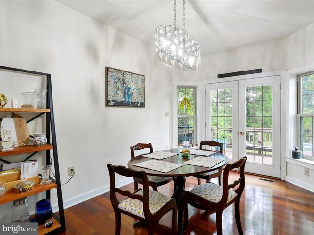 5708 STRASBURG RD, Strasburg, VA 22657