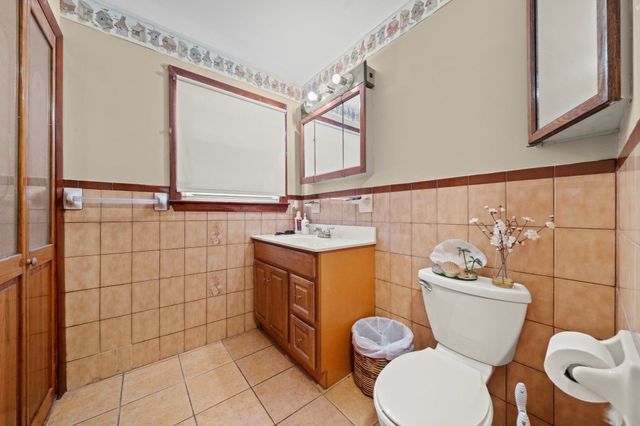 79 Johnson St, Lynn, MA 01902