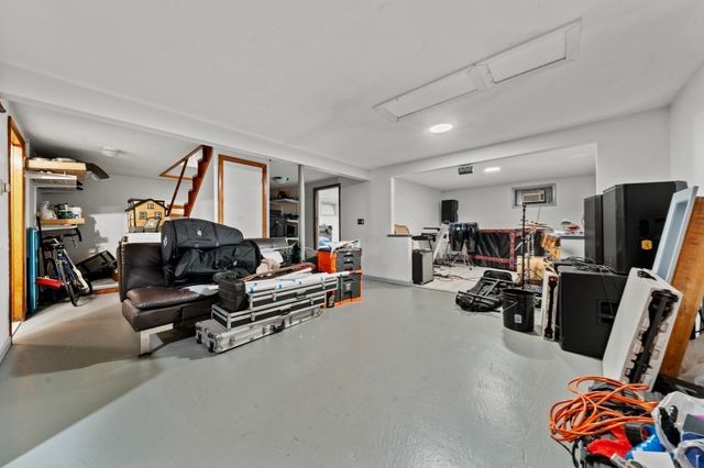 79 Johnson St, Lynn, MA 01902