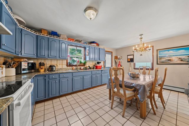 79 Johnson St, Lynn, MA 01902