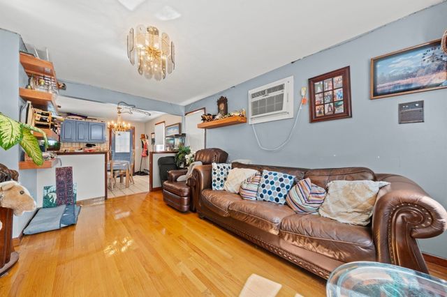 79 Johnson St, Lynn, MA 01902